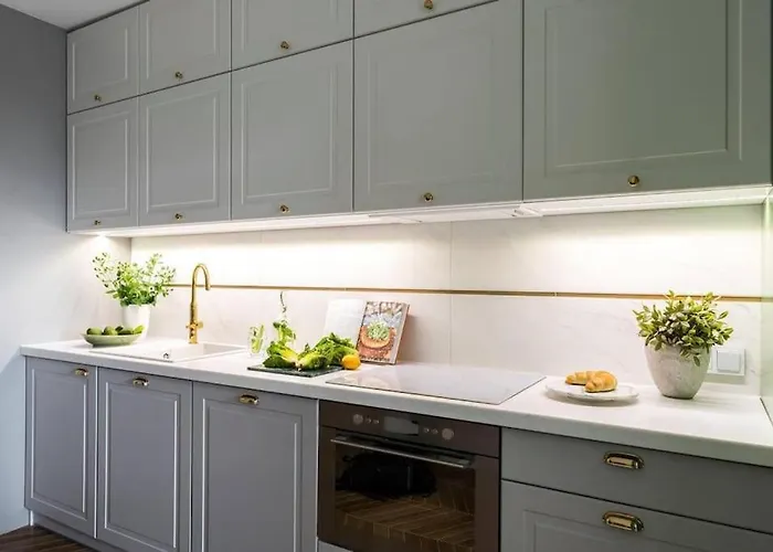 Verdant Oasis - Old Town - By Upstairs