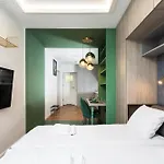 아파트 Verdant Oasis - Old Town - By Upstairs *